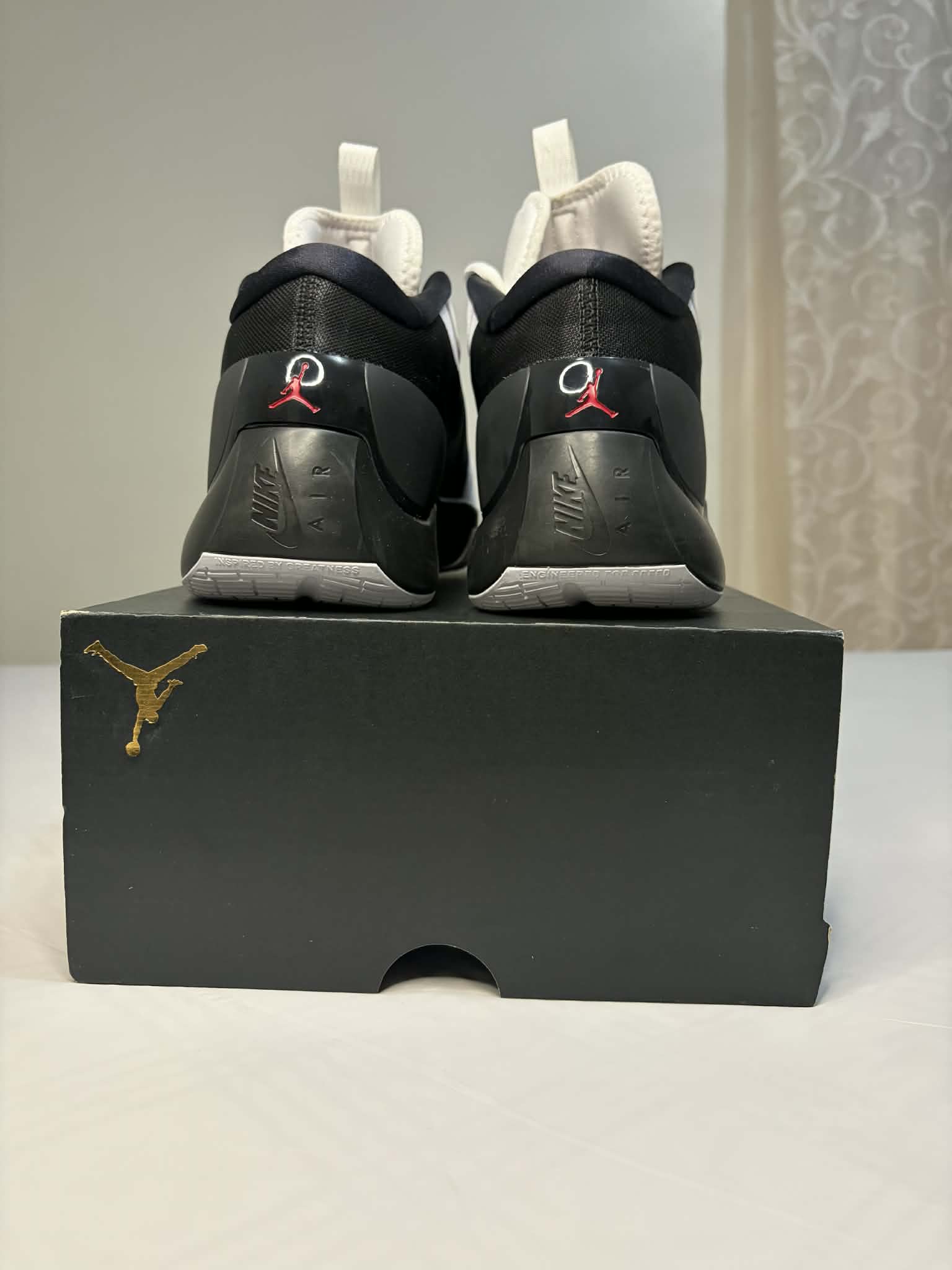 JORDAN ZOOM SEPARATE
